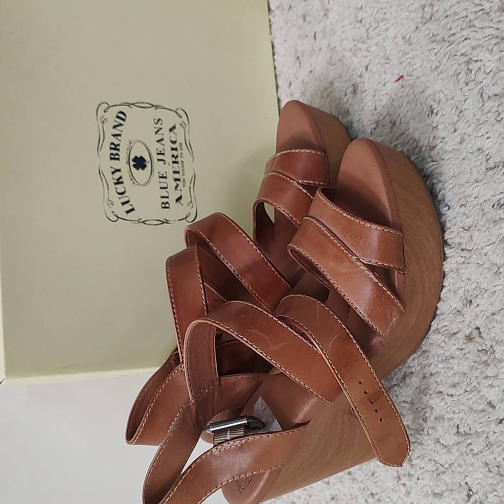 Lucky Brand leather sandals 9